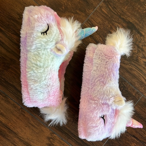 Unicorn Slippers - Picture 2 of 3
